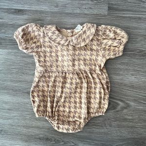 Peter pan collar Kate Quinn bubble romper